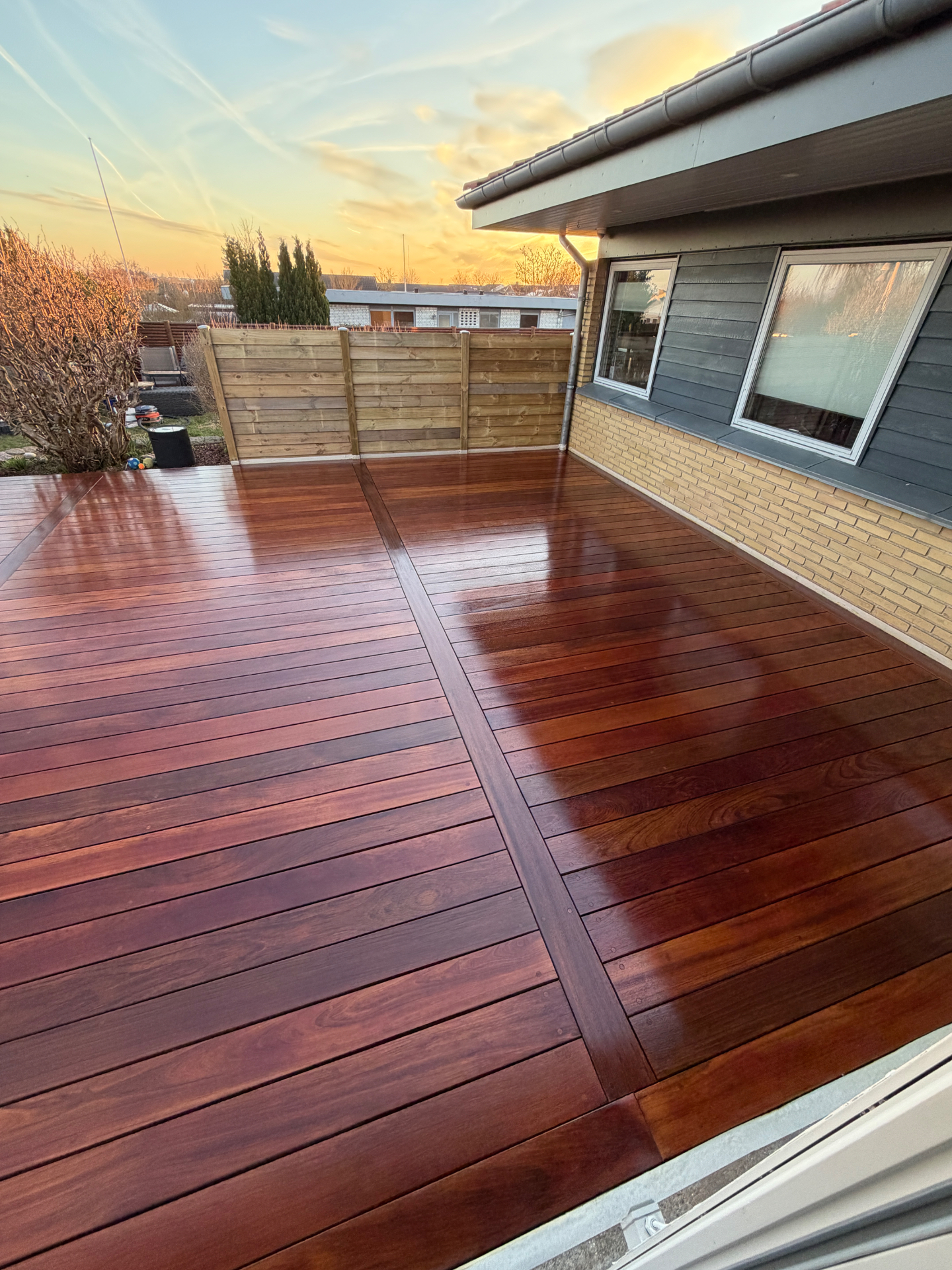 Terrasse behandling – professionel service af BEKA Gulvservice